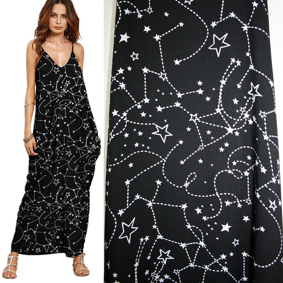 B&W Star/Constellation Pocketed Maxi Dress NWOT - Picture 2 of 8